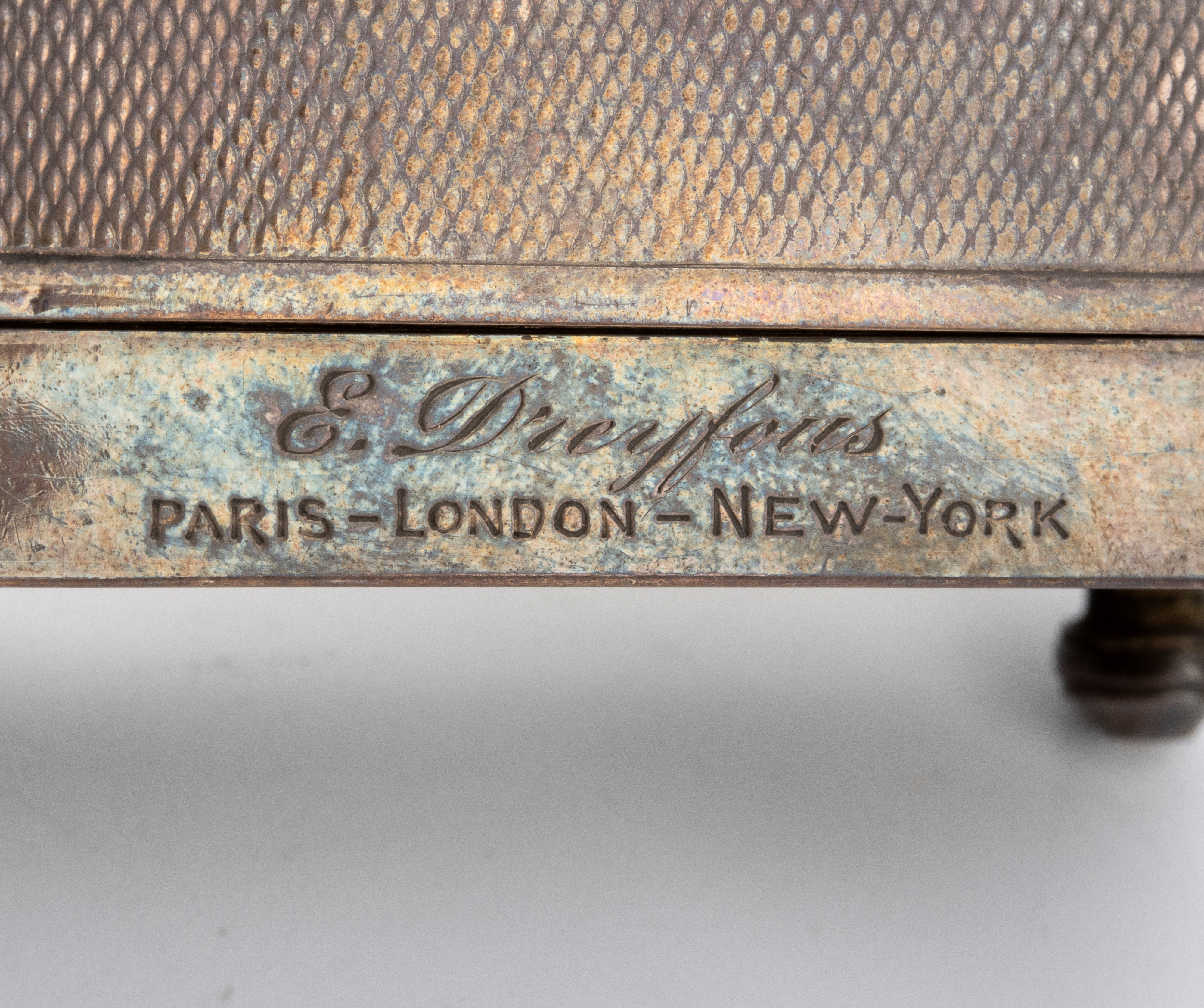 Orologio da tavolo in argento e smalti