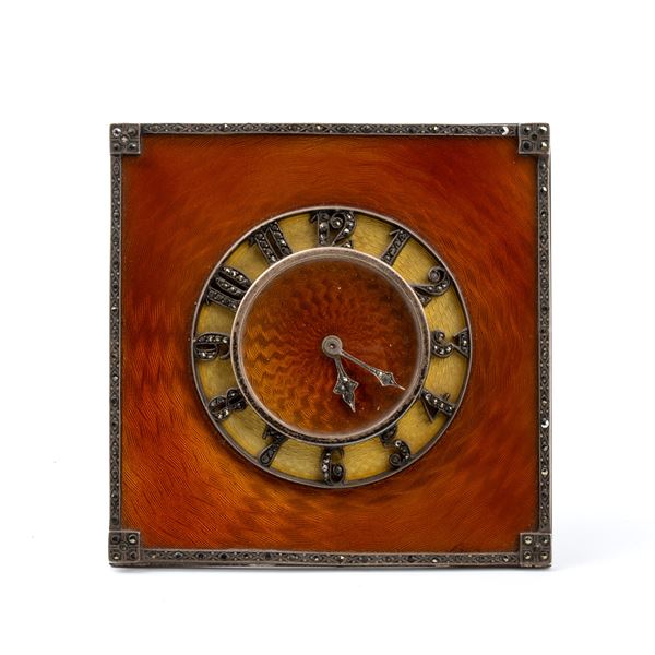 Deutsches Reichs-Gebrauchs Muster - A Schild &amp; Co - Art Déco sterling silver and enamels table clock