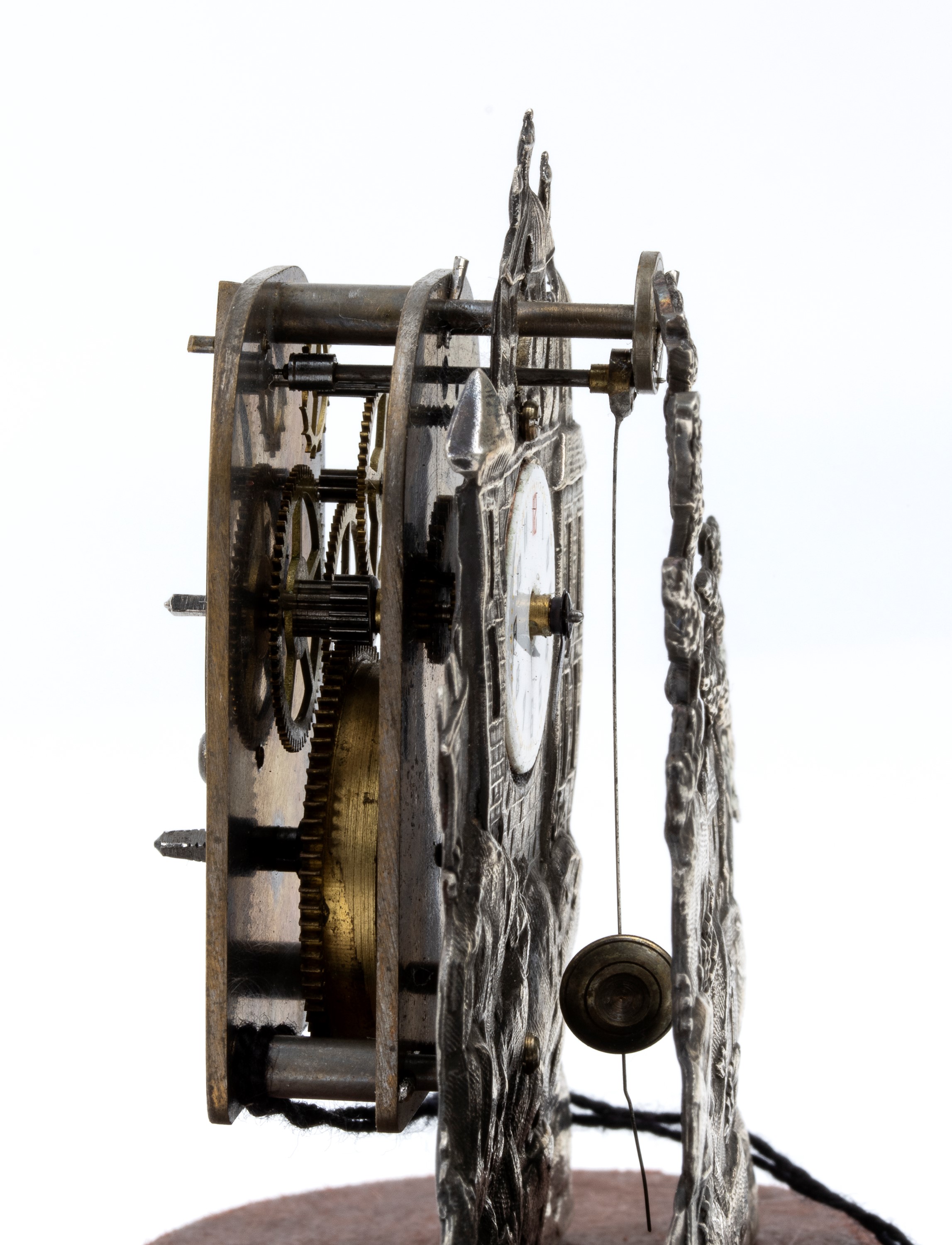 Orologio da tavolo in argento con campana