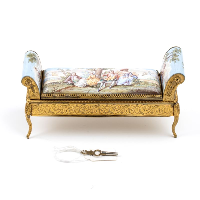 Orologio da tavolo con calamaio in smalti policromi