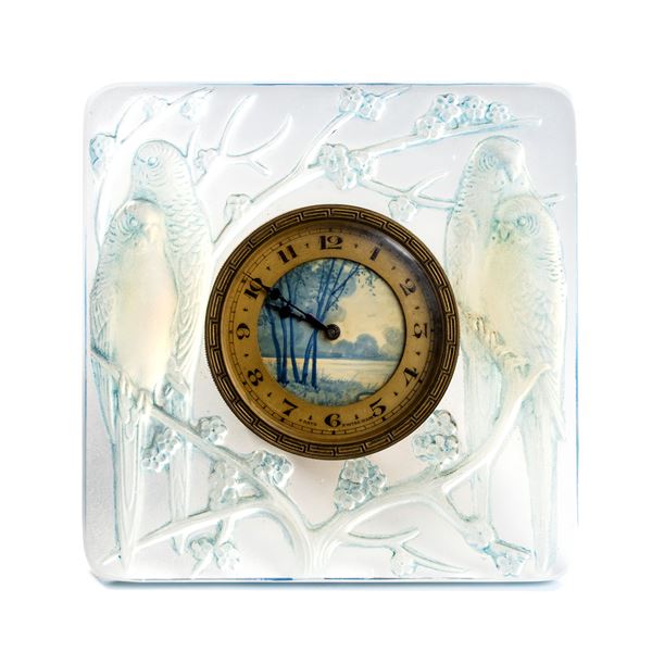 Ren&#233; Jules Lalique - Desirable opalescent lovebirds clock with hand painted dial