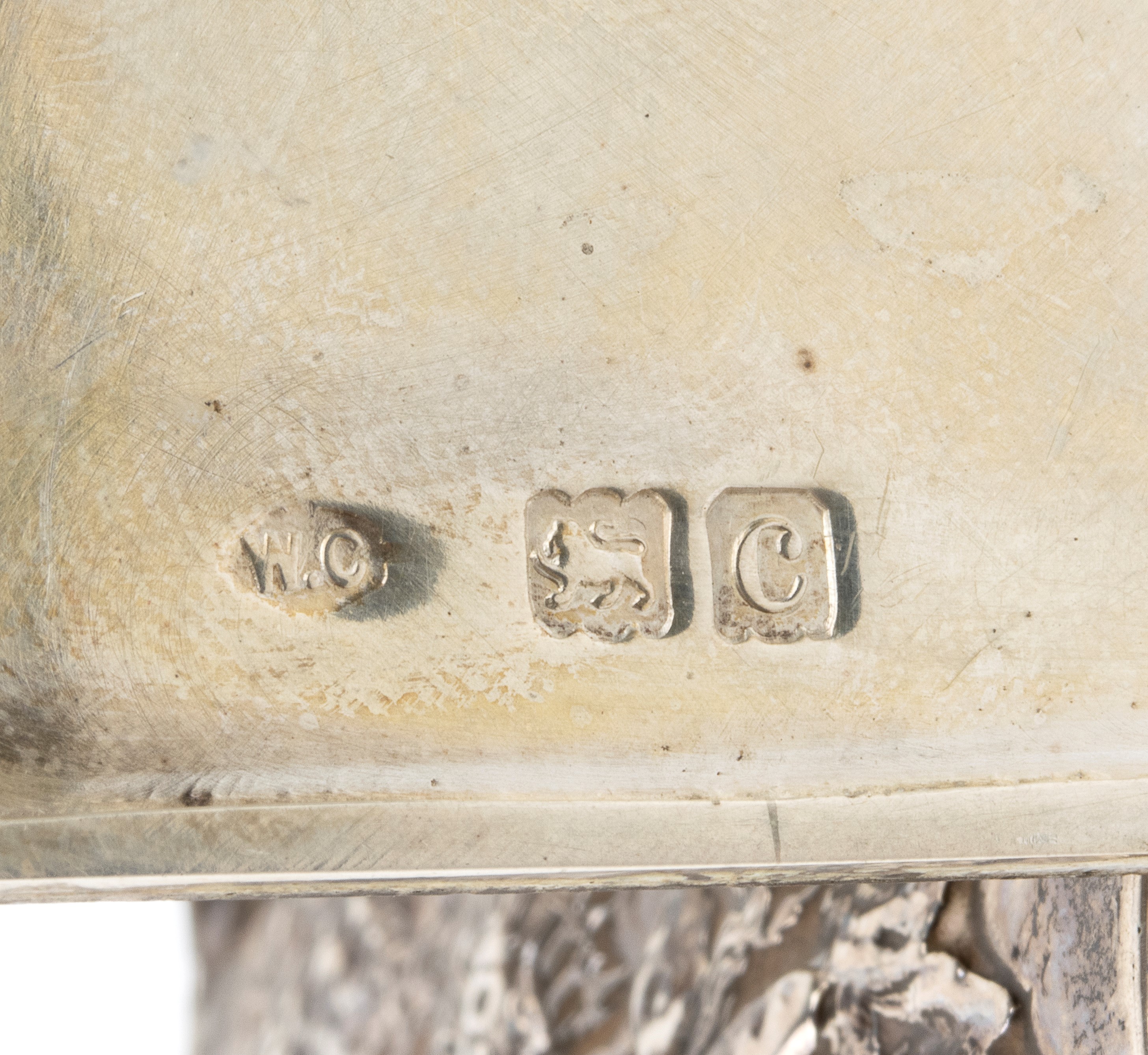 Orologio da tavolo Art Déco in argento e smalti