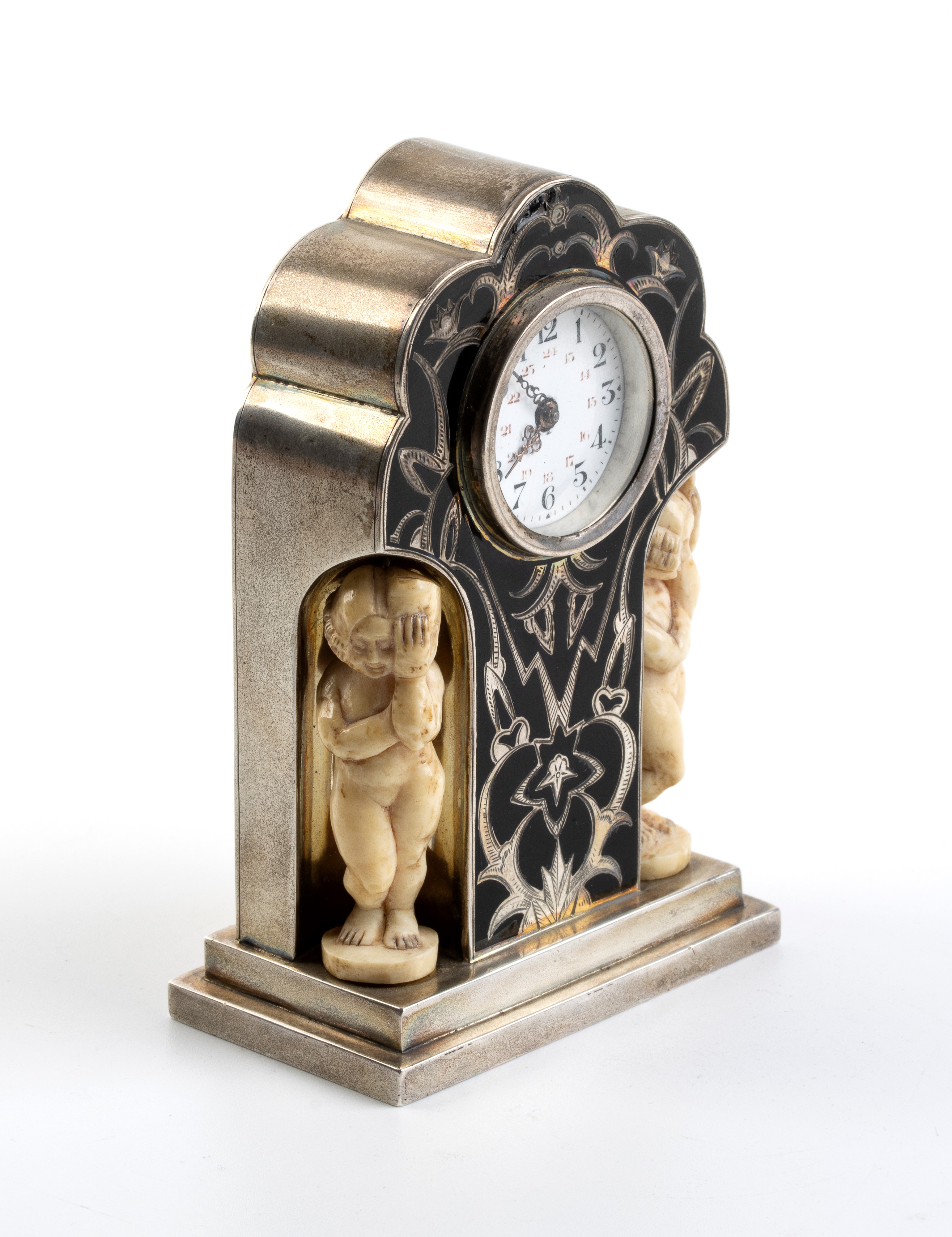 Orologio da tavolo Art Déco in argento, smalto cloisonné e avorio