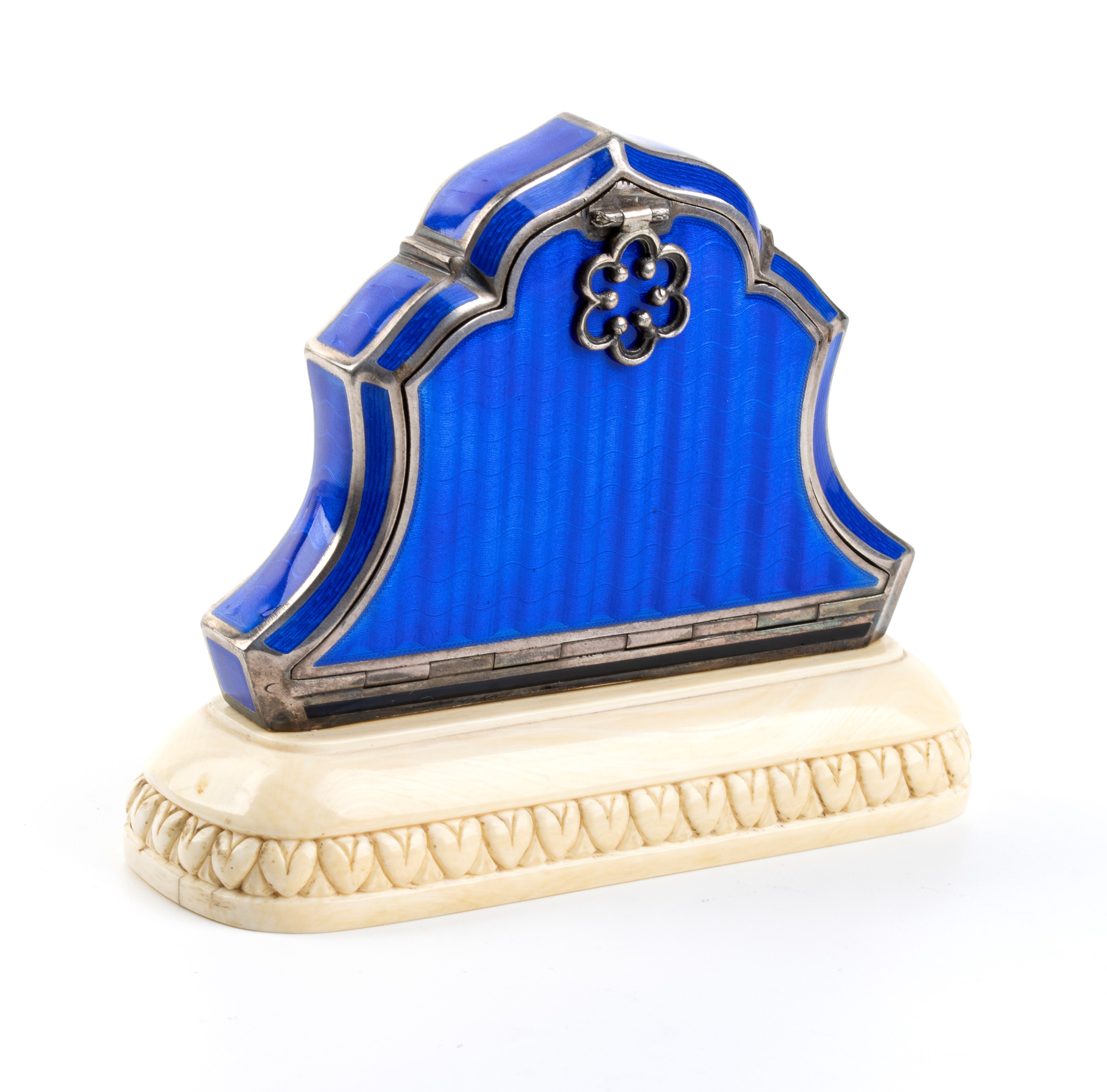 Orologio da tavolo Art Déco in argento, smalto guilloché e avorio