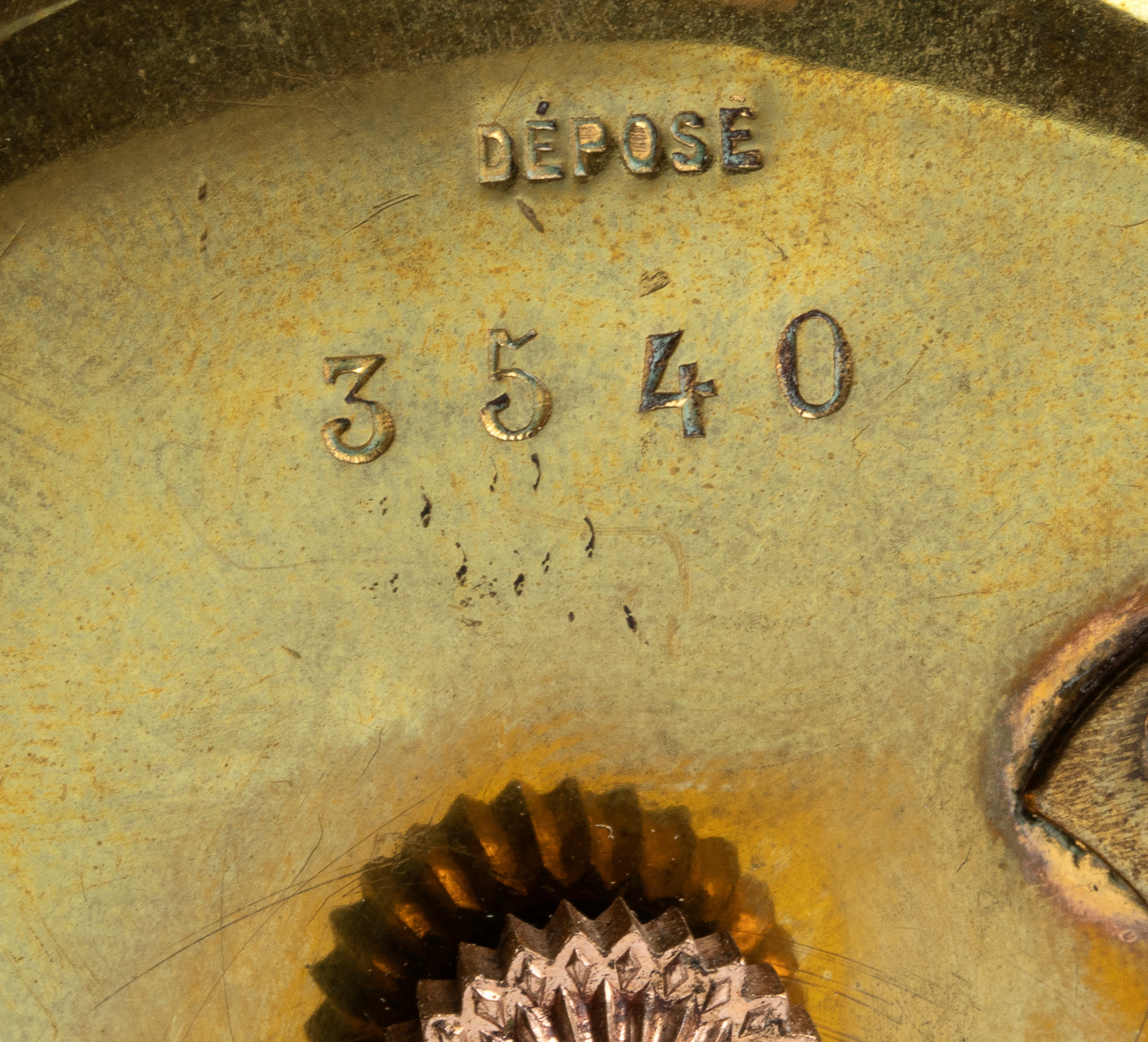 Orologio da tavolo Art Déco in argento e madreperla