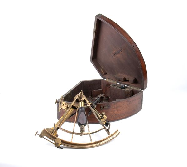 Sextant in original wooden box