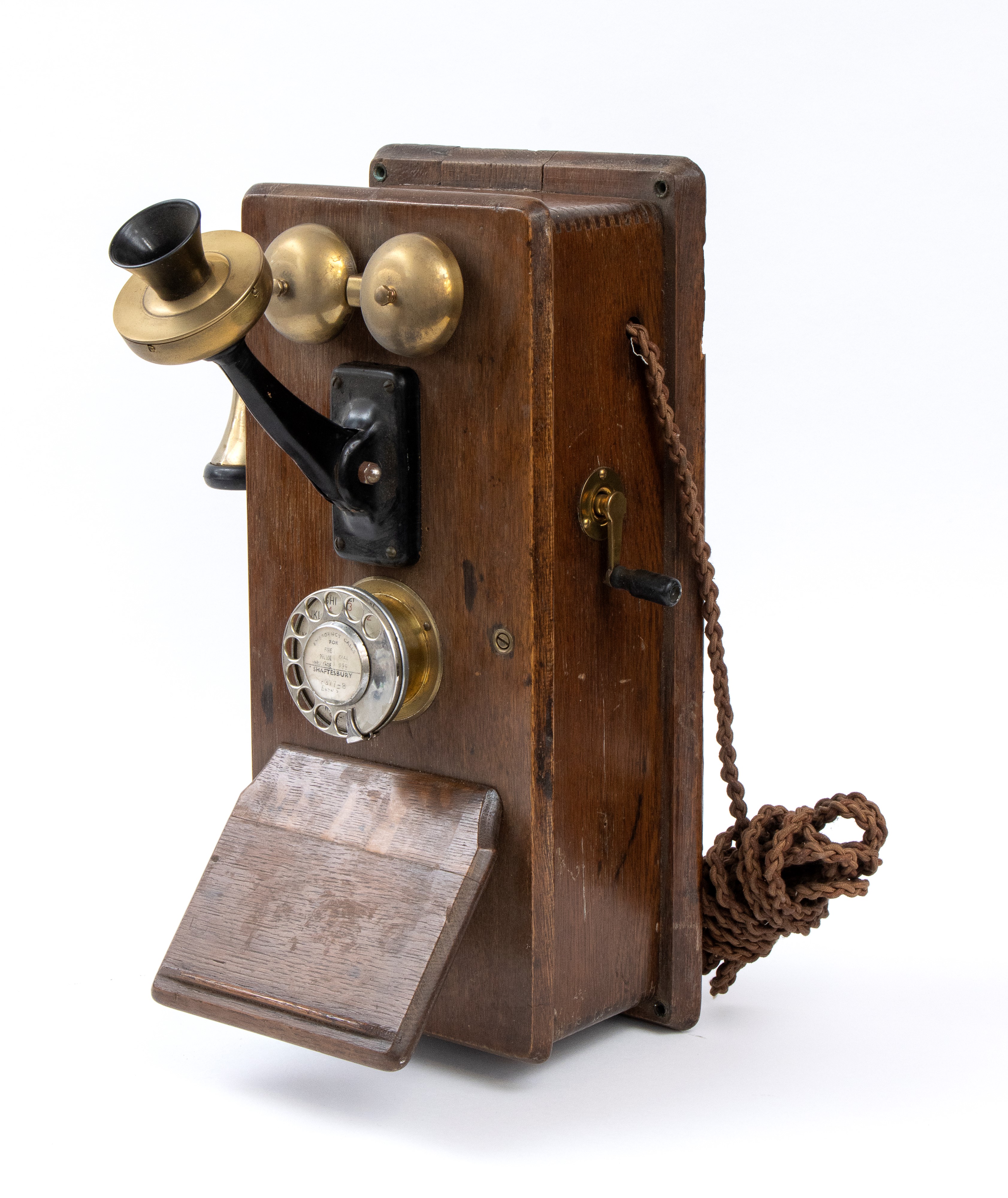 Telefono con cassa in legno da parete