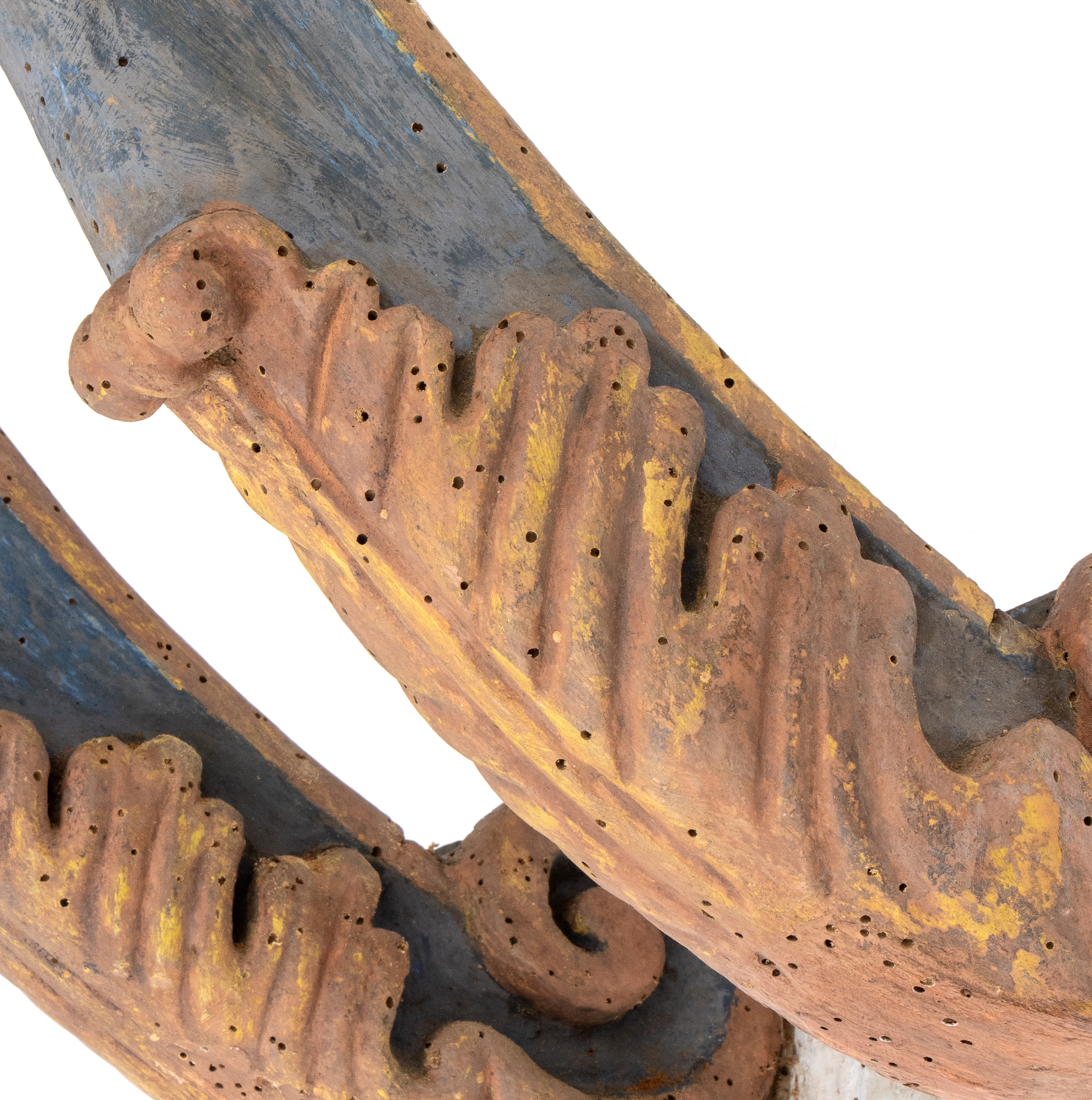 Coppia di polene in legno policromo