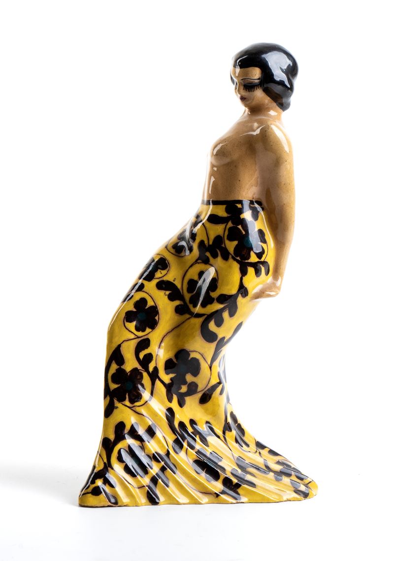 La Salamandra, Perugia - Figura Femminile