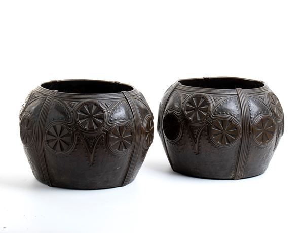 GUSTAV GURSCHNER - Lot of two bronze vases