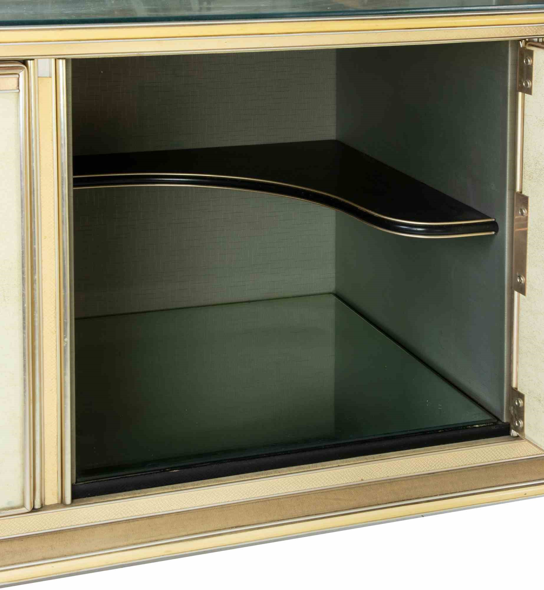 Buffet con Embedded Mirror