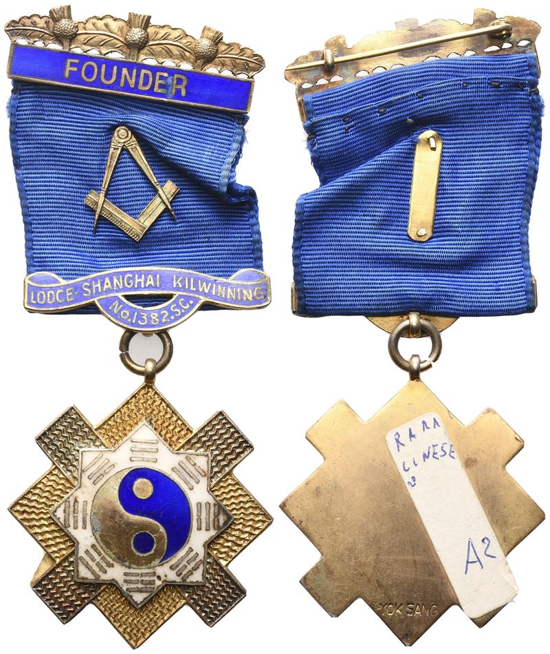 Medaglia Smaltata "lodge - Shanghai Kilwinning N°. 1382 S. C.", Founder (41,8 X 101 MM)