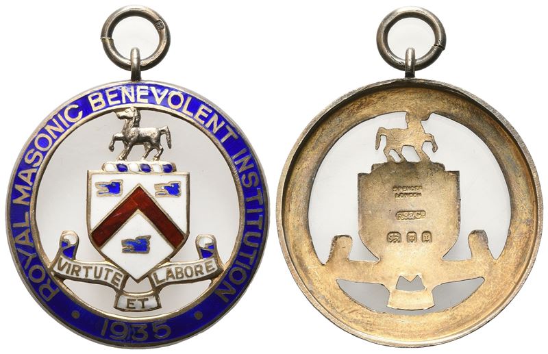 Medaglia Royal Masonic Benevolent Institution - 1935, "virtute Et Labore", Ag e Smalti (38,3 MM)