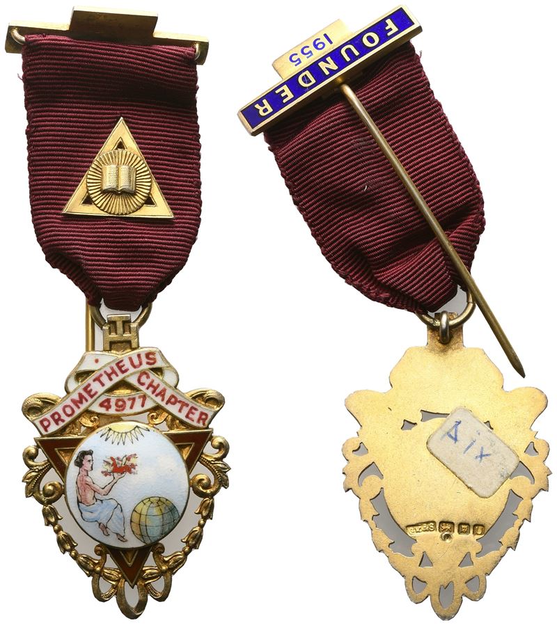 Medaglia Prometheus Chapter 4977, Founder 1955, Ag Dorato, Smalti e Miniatura (31,2 X 87 MM)