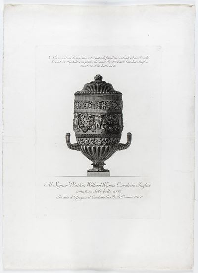 Vaso Antico di Marmo Adornato di Finissimi Intagli ed Arabeschi