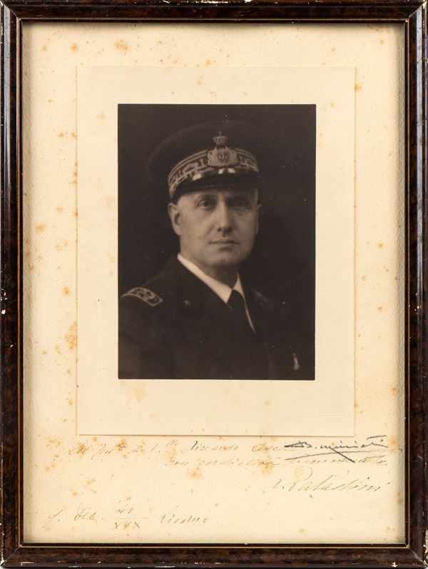 Foto di Ammiraglio con dedica  (1940)  - Asta Memorabilia, Militaria, Ordini Cavallereschi - Bertolami Fine Art - Casa d'Aste