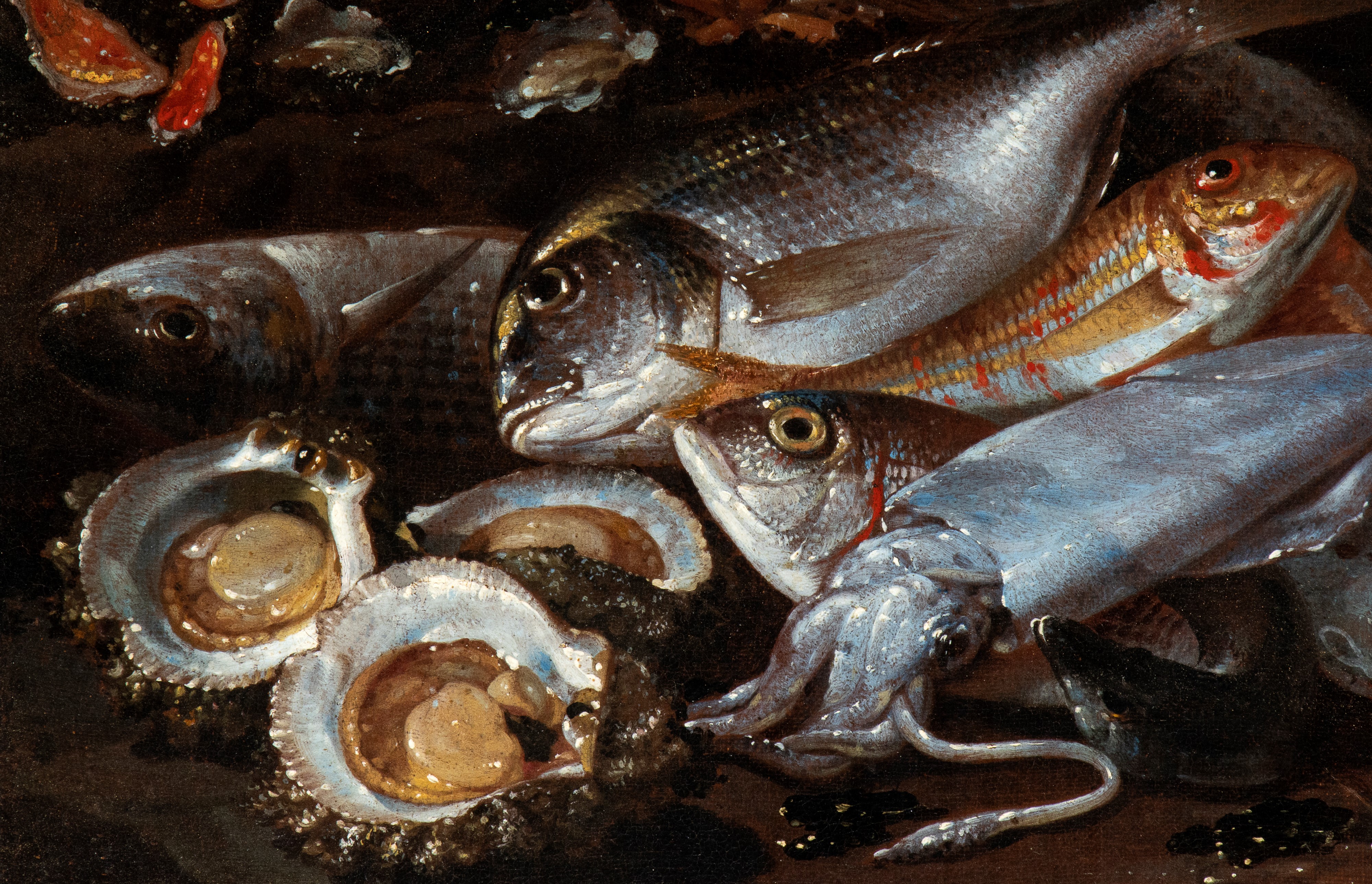 Natura morta di pesci e crostacei in un paesaggio