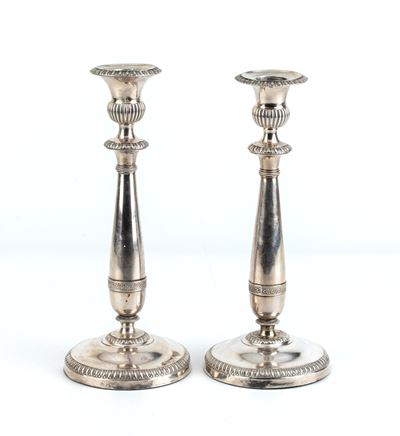 Coppia di candelieri italiani in argento