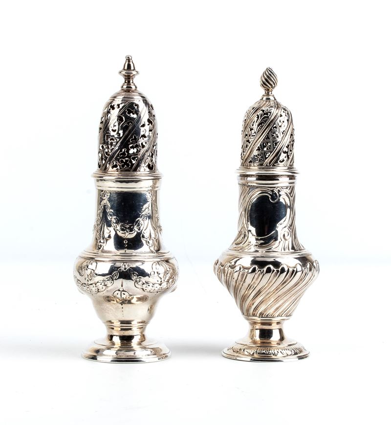 Due caster georgiani di argento, Londra 1762 e 1767-68