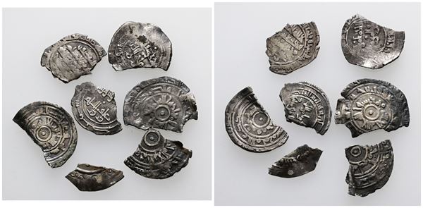 Lotto di frazioni di monete Islamiche in Argento.5,20gr circa. Conservazioni varie