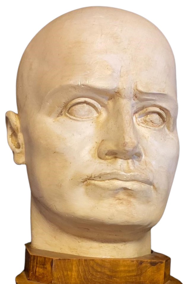 Mussolini, Benito - Busto