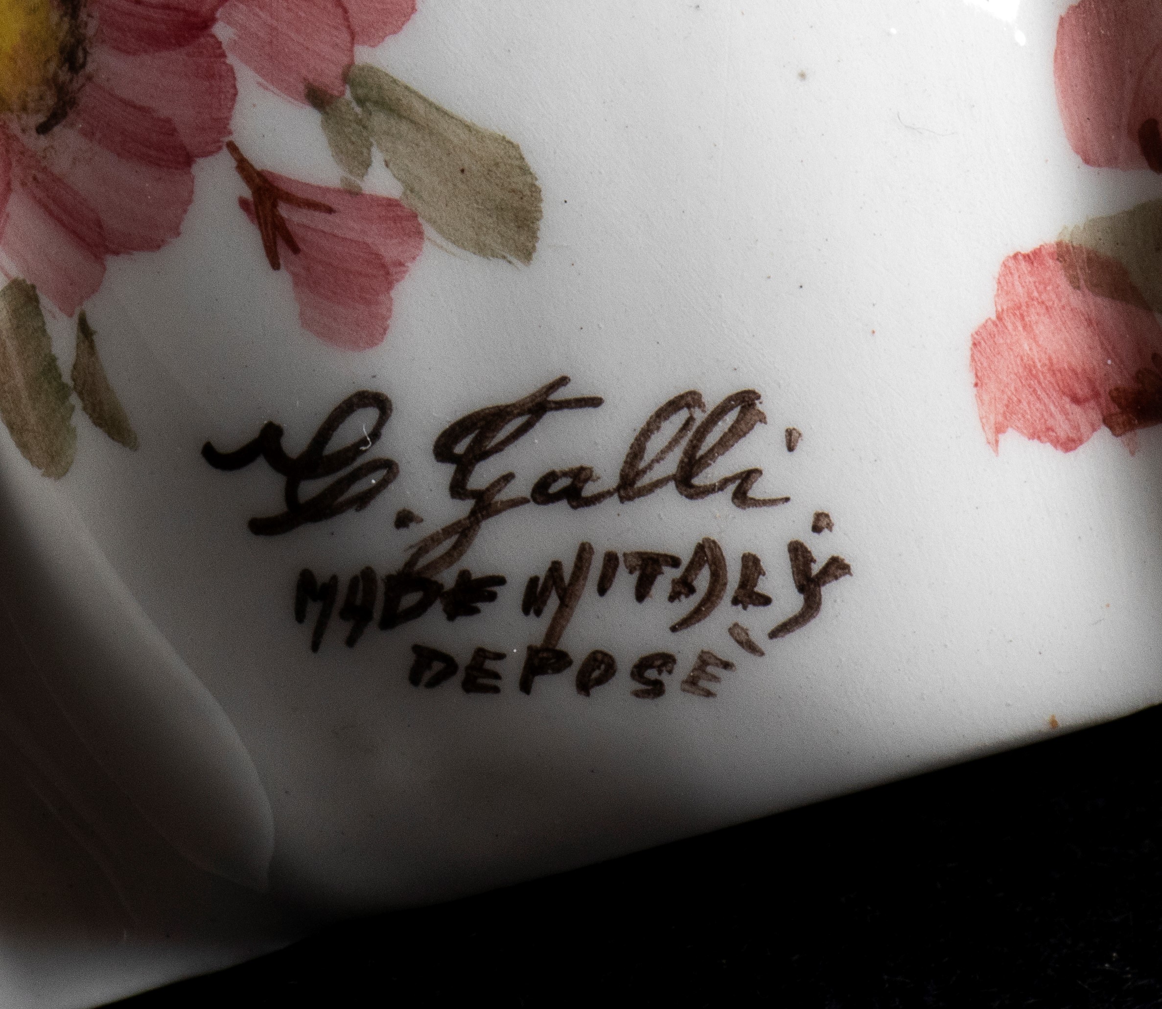 Fanciulla con cestino