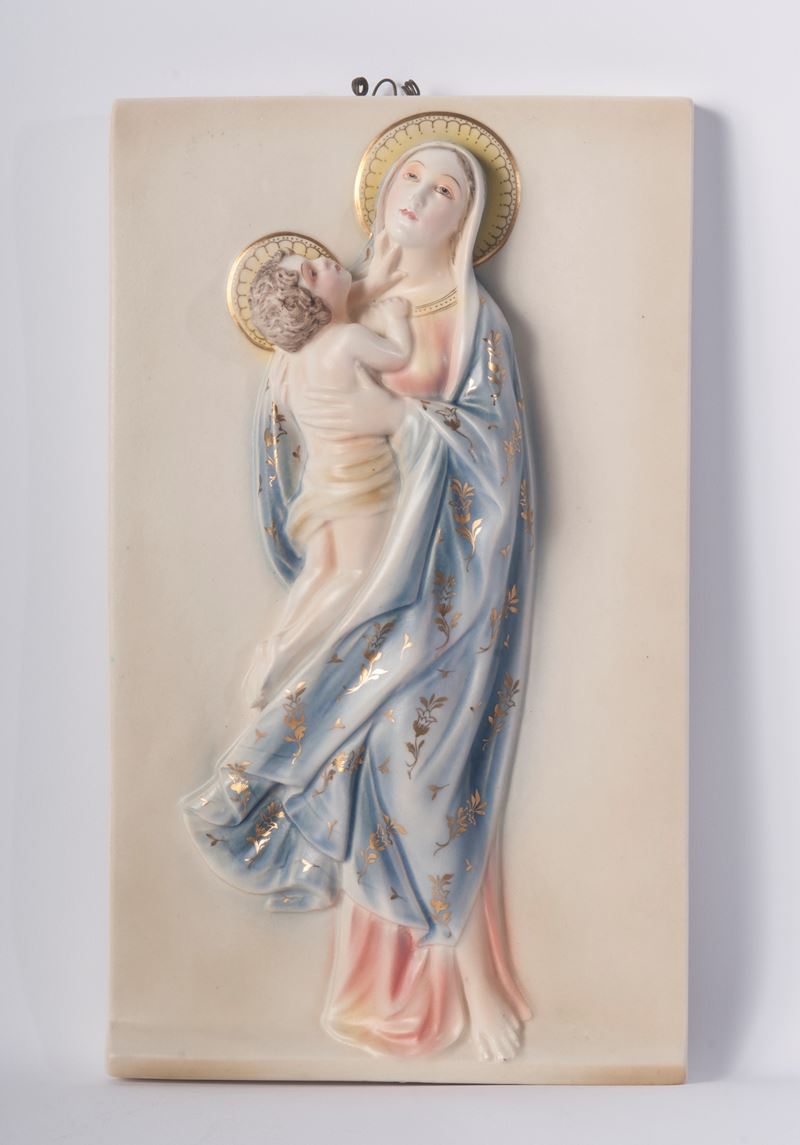Madonna con Bambino, Placca a Rilievo