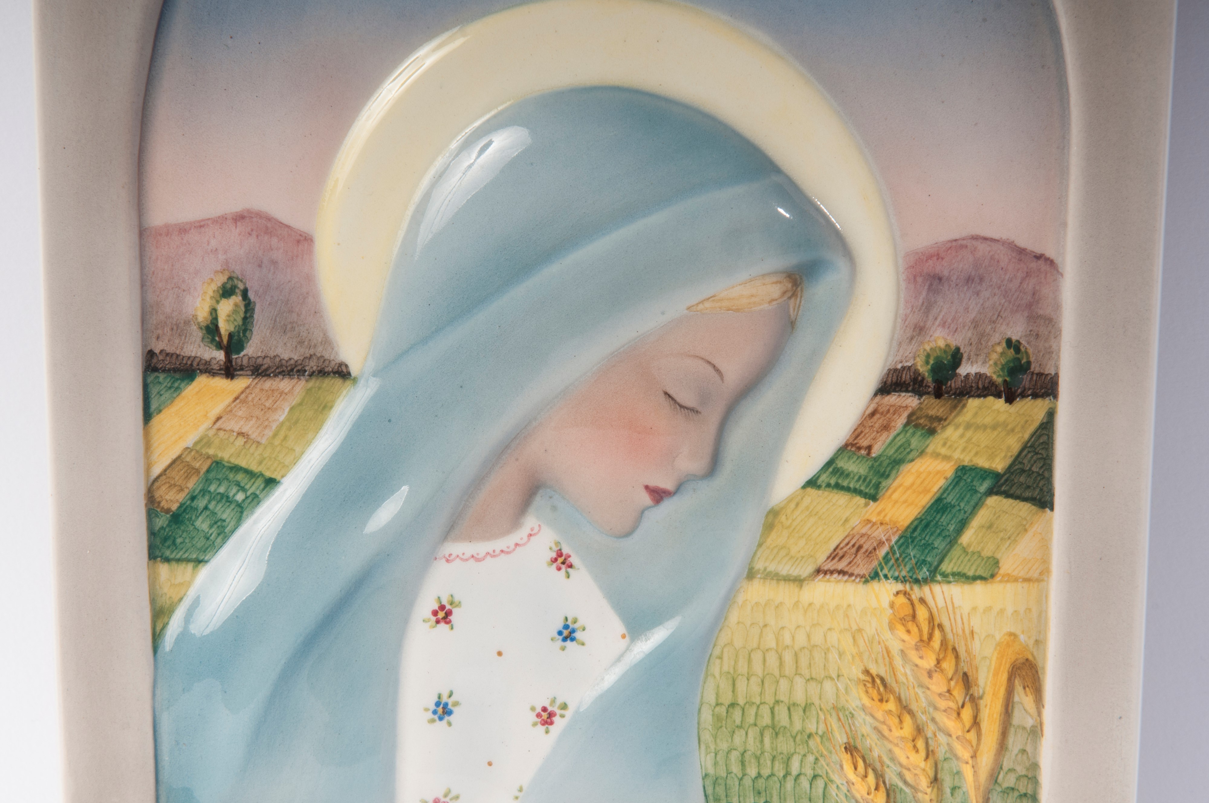 Madonna del Grano, Placca in Rilievo