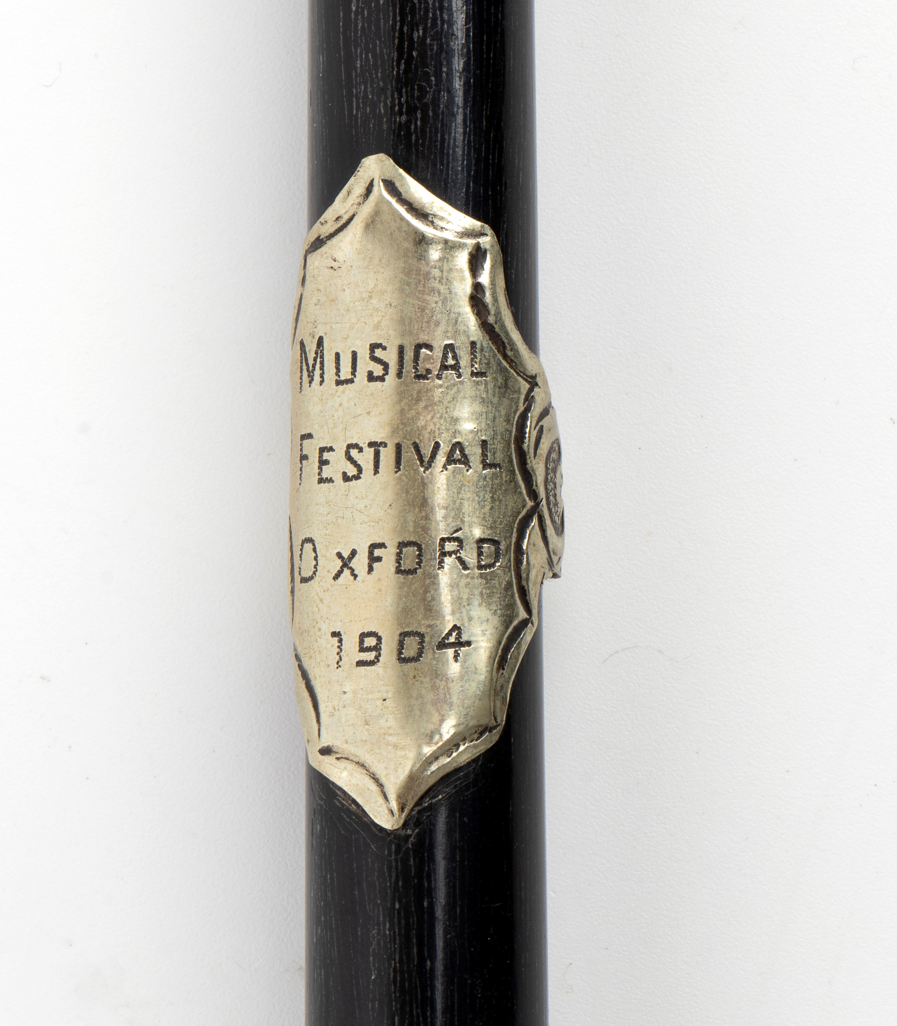 Bacchetta inglese da direttore d'orchestra, legno ebanizzato e metallo argentato (1904)