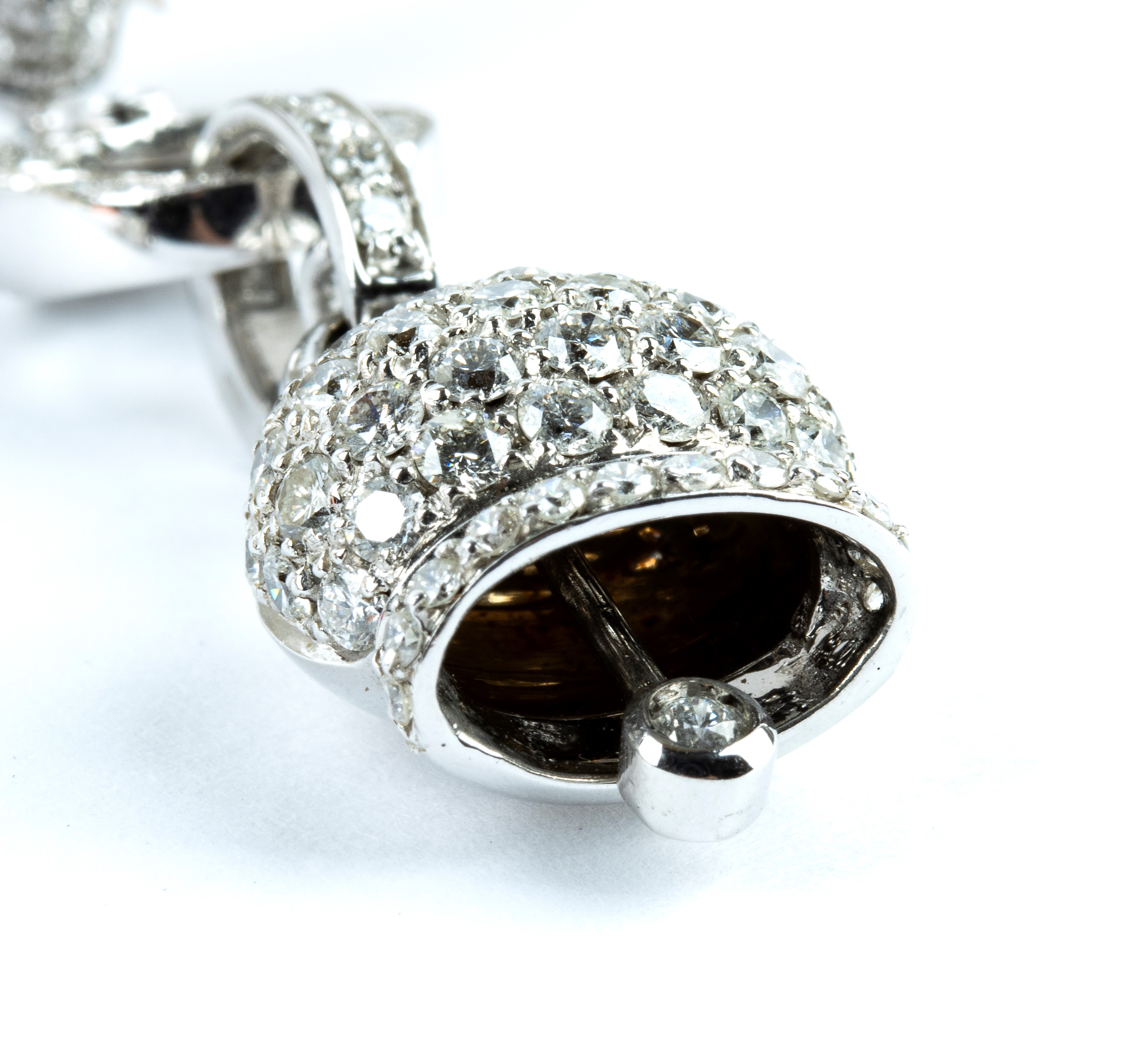 Demi parure composta da un girocollo ed un paio di orecchini in diamanti