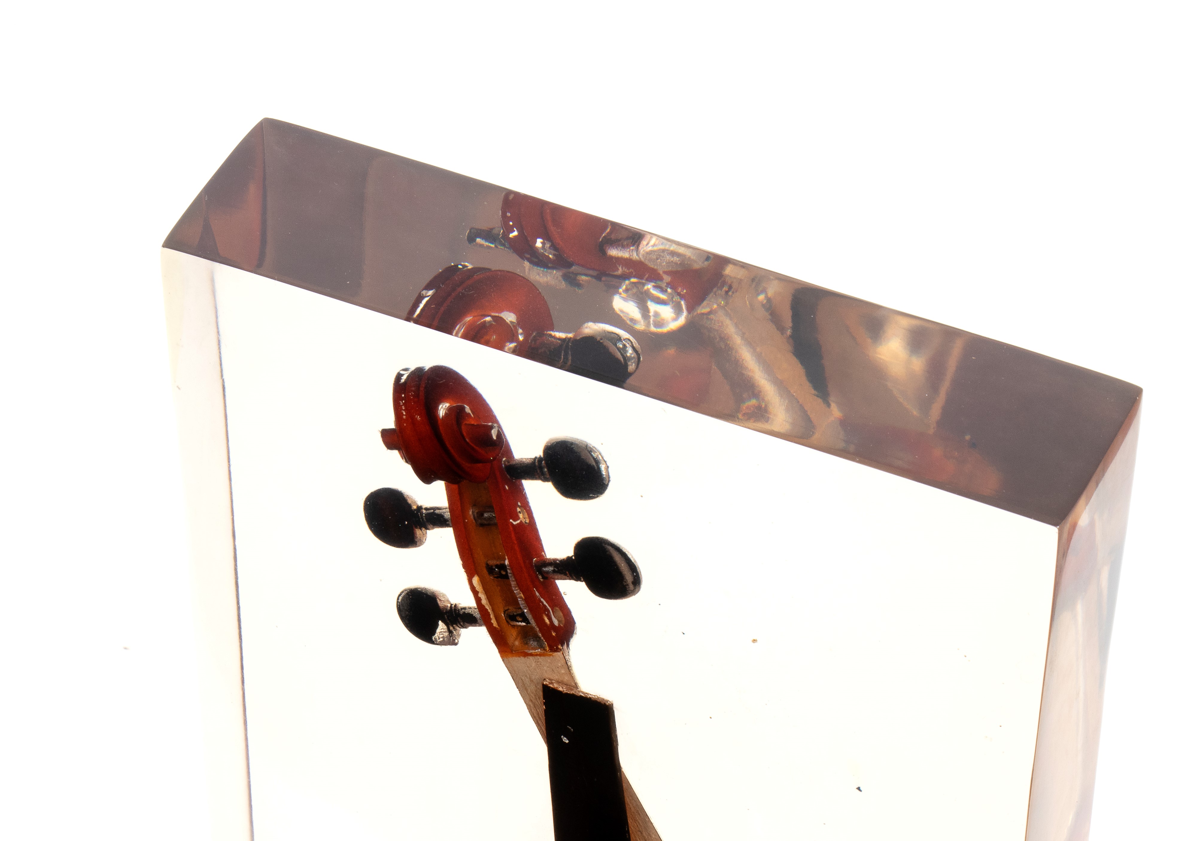 Armand Pierre Fernandez Arman - Violino Eventail