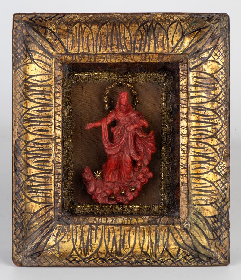 Sicilia, XVIII secolo, Assunzione della Vergine in corallo (Corallium rubrum) entro teca