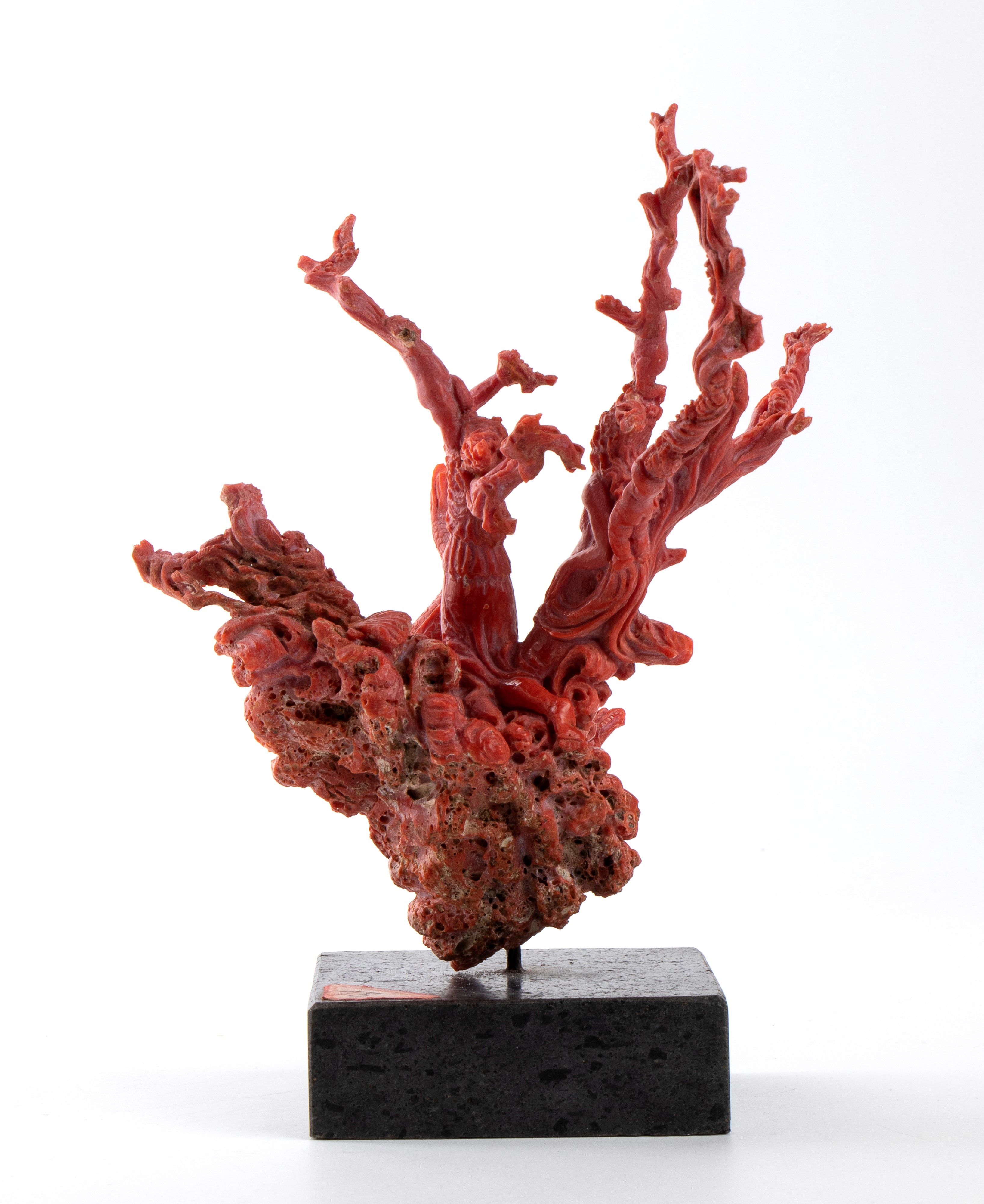Scultura in corallo rosso del Mediterraneo (Corallum Rubrum), Gruppo di ninfe in festa, Italia me...