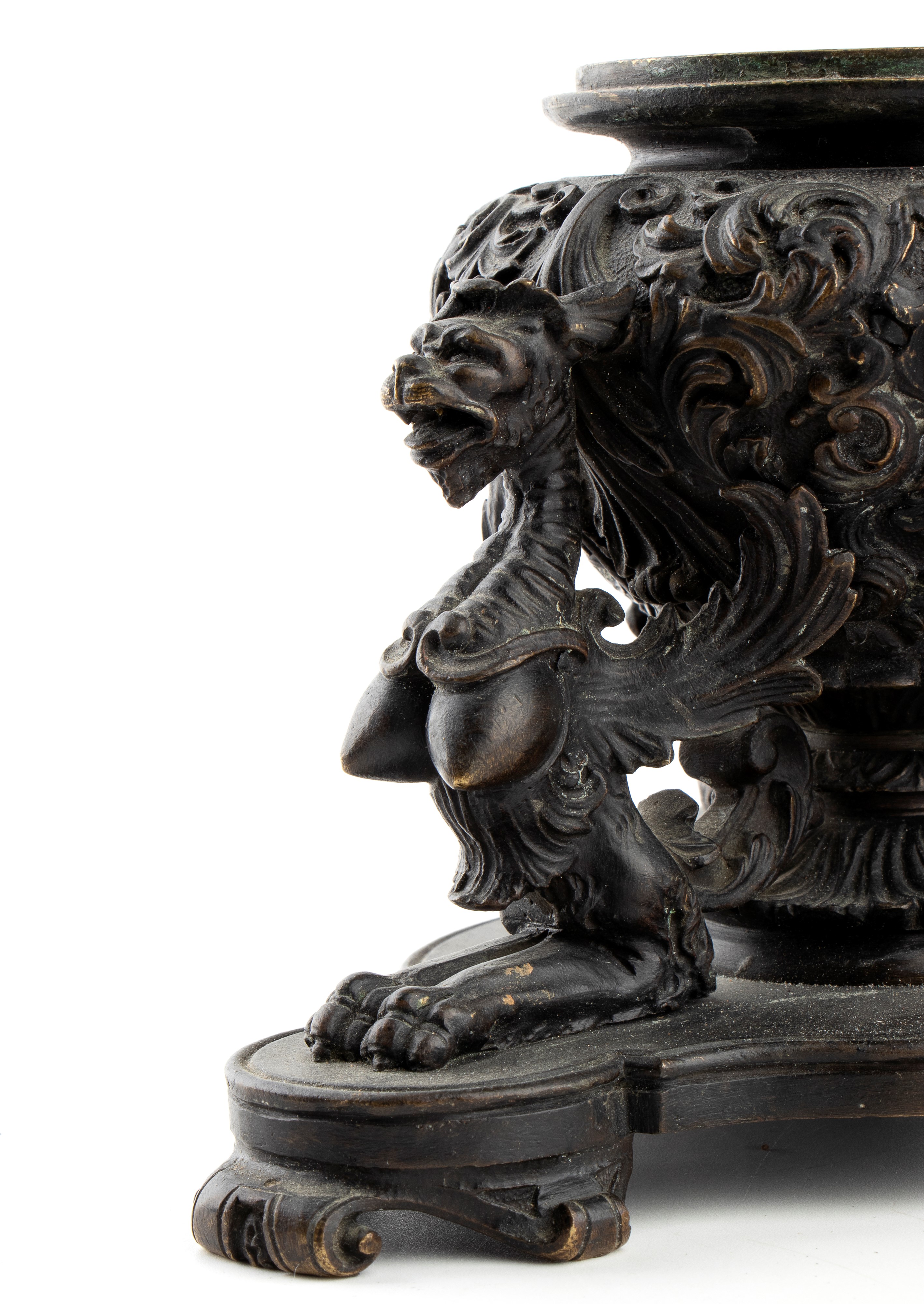 Calamaio in bronzo e corallo