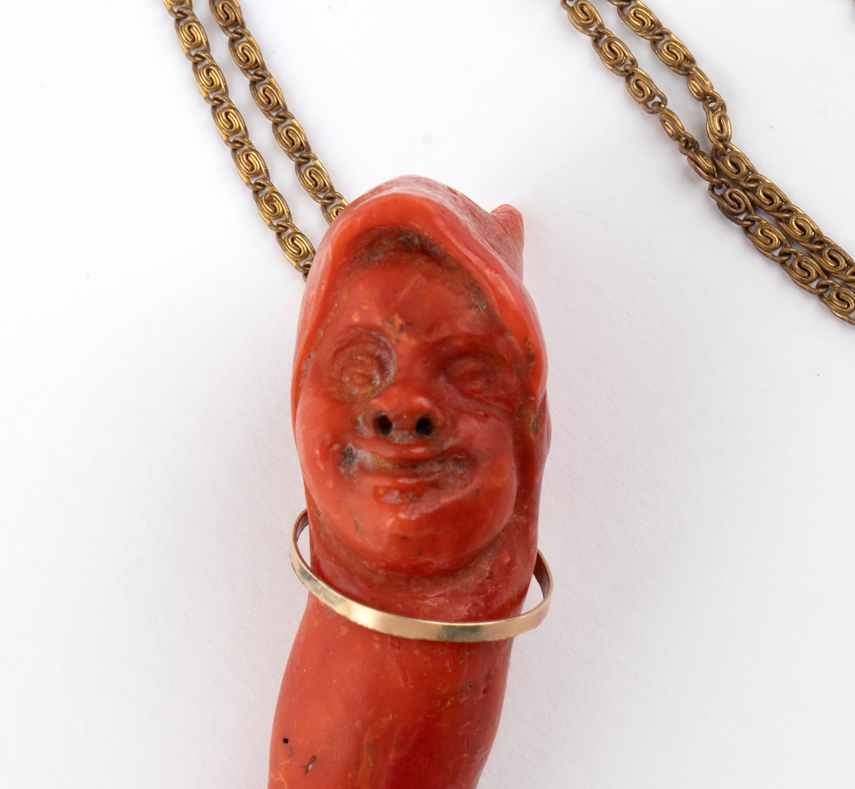 Corno in corallo con 'O Munaciello