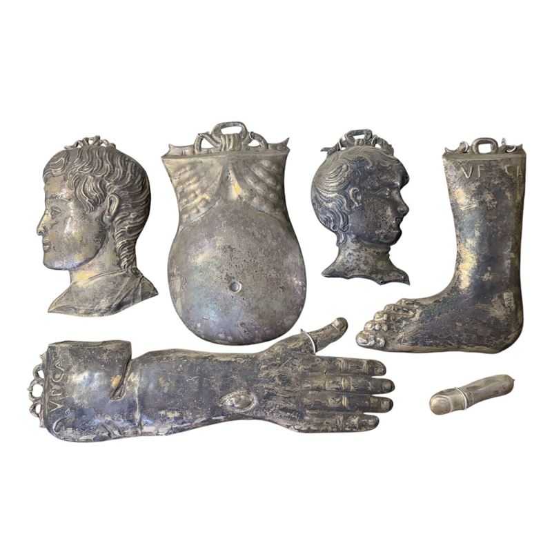 Ex-voto italiani, Gruppo di 6 tavolette votive anatomiche in argento, XIX secolo