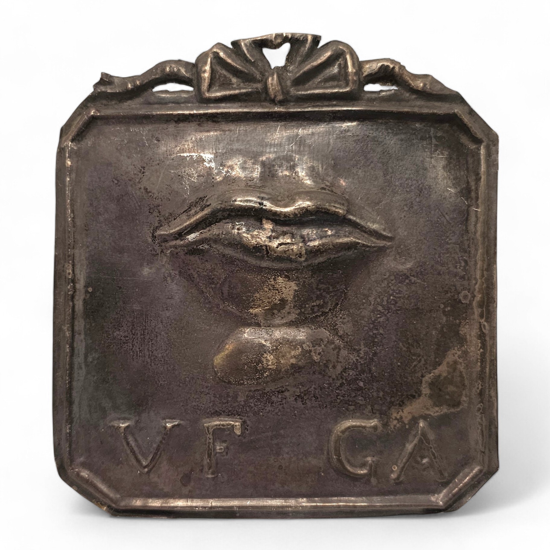 Ex-voto napoletani, Gruppo di tre tavolette votive anatomiche in argento (XVIII–XIX secolo)