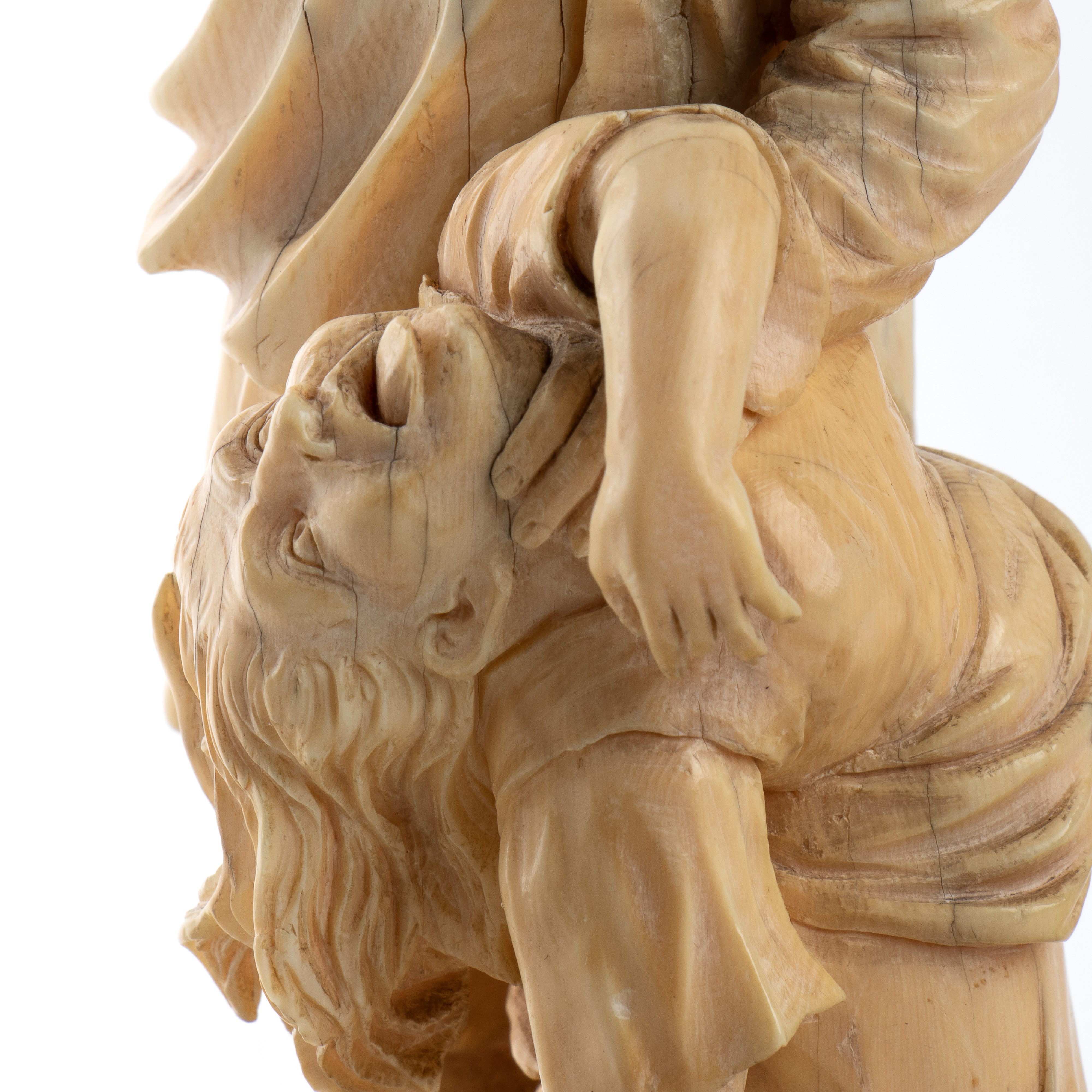 Due sculture tedesche in avorio