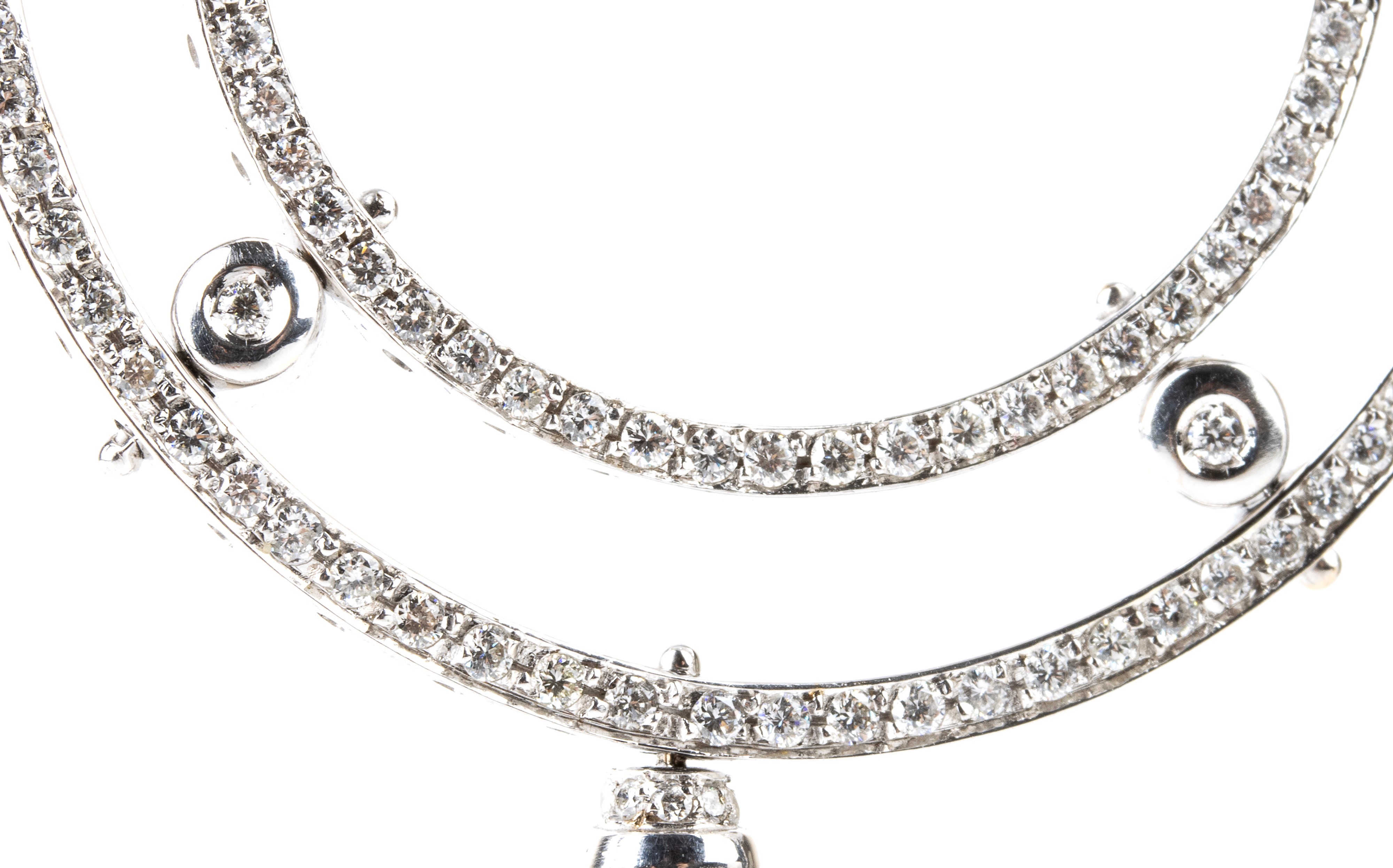 Collana con pendente in oro bianco e diamanti