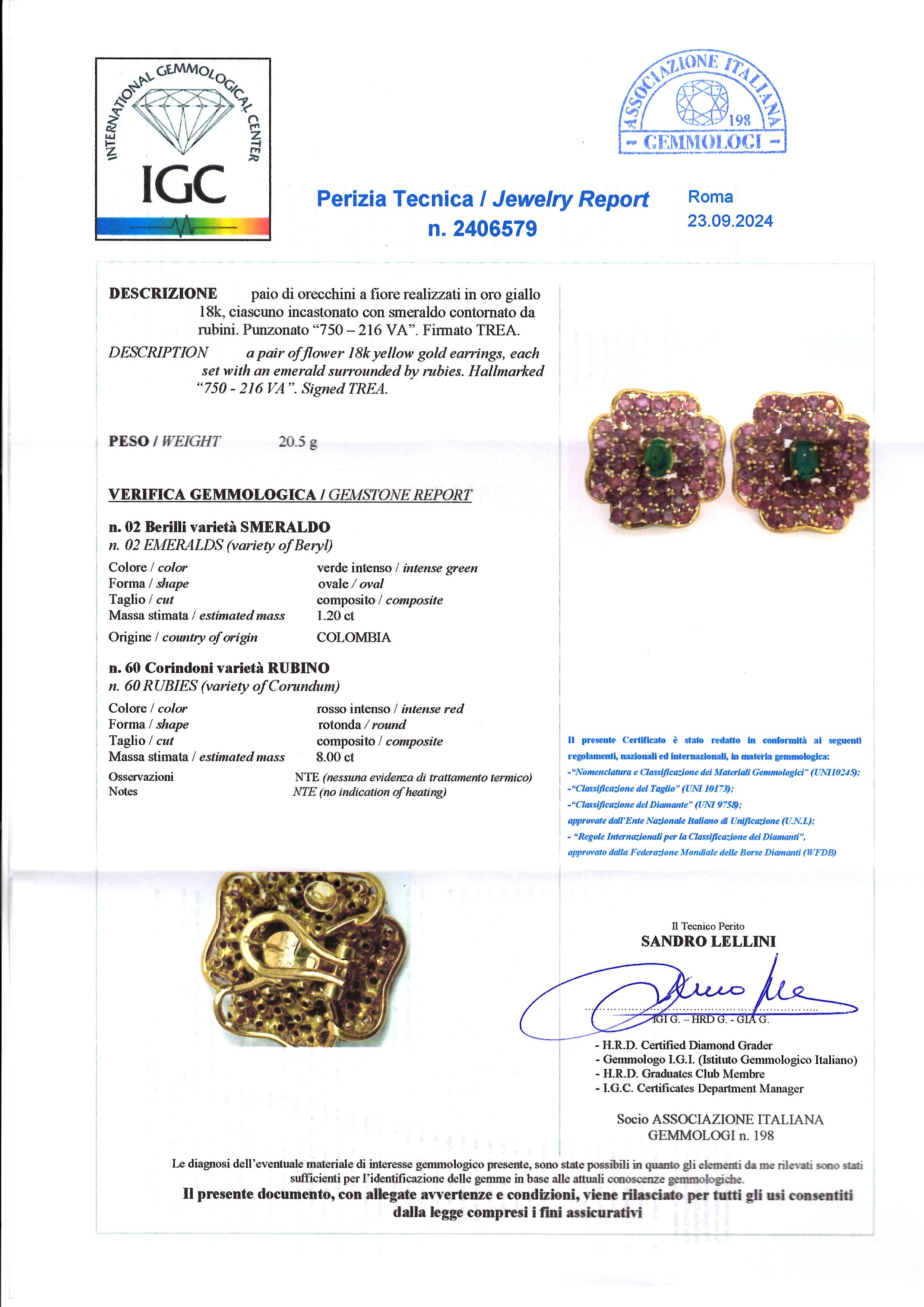 Paio di orecchini a fiore in oro con rubini e smeraldi