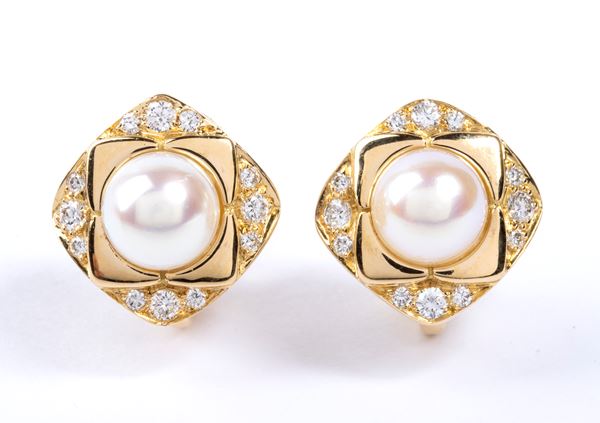 Gold diamond and pearl pair of earrings