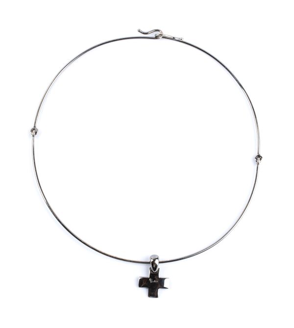 POMELLATO - Rigid gold necklace with cross pendant