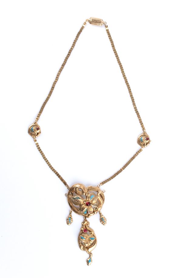 Gold necklace with enamels and glass pastes