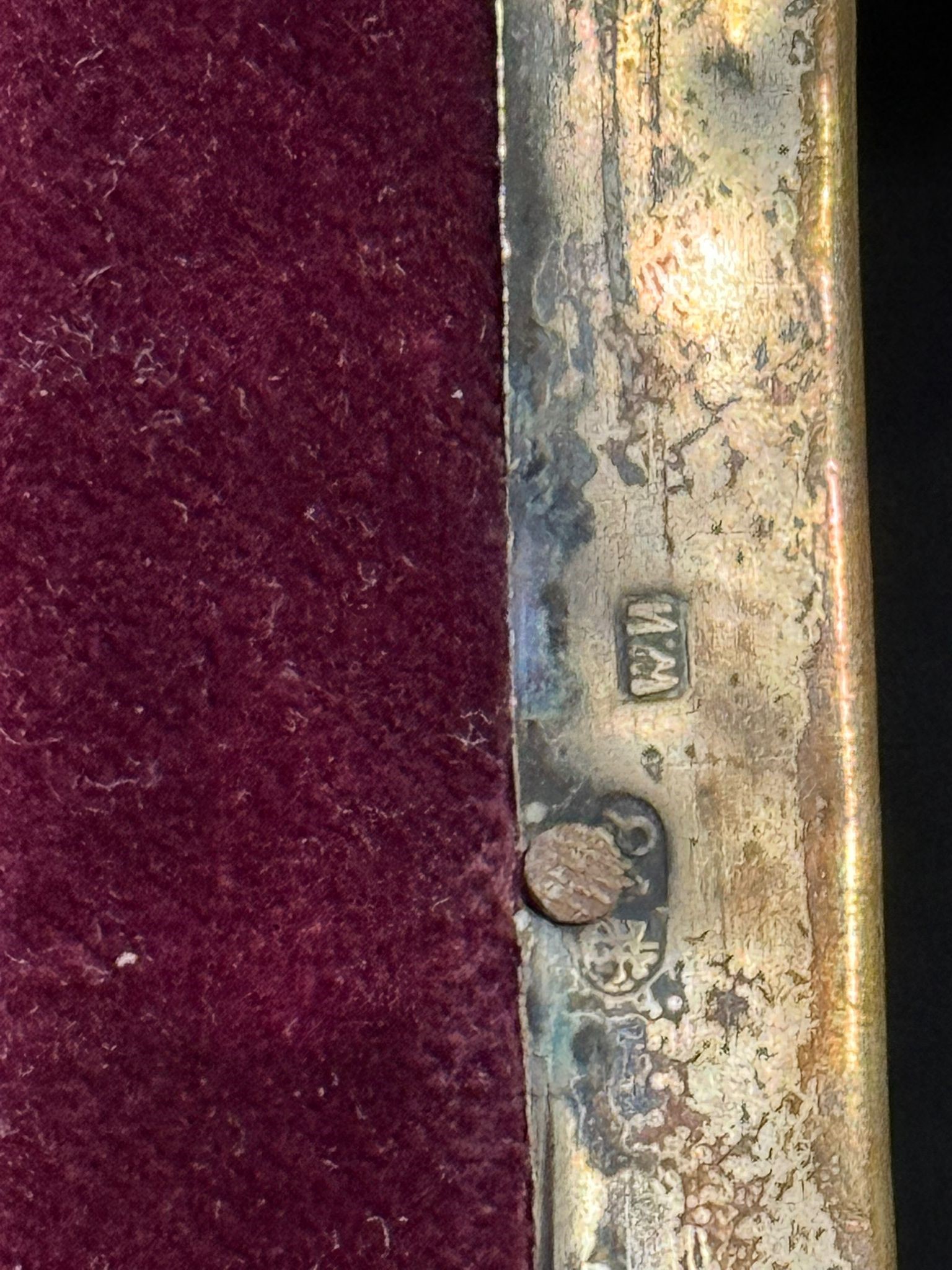 Icona russa con riza in argento e smalti raffigurante Cristo pantocratore