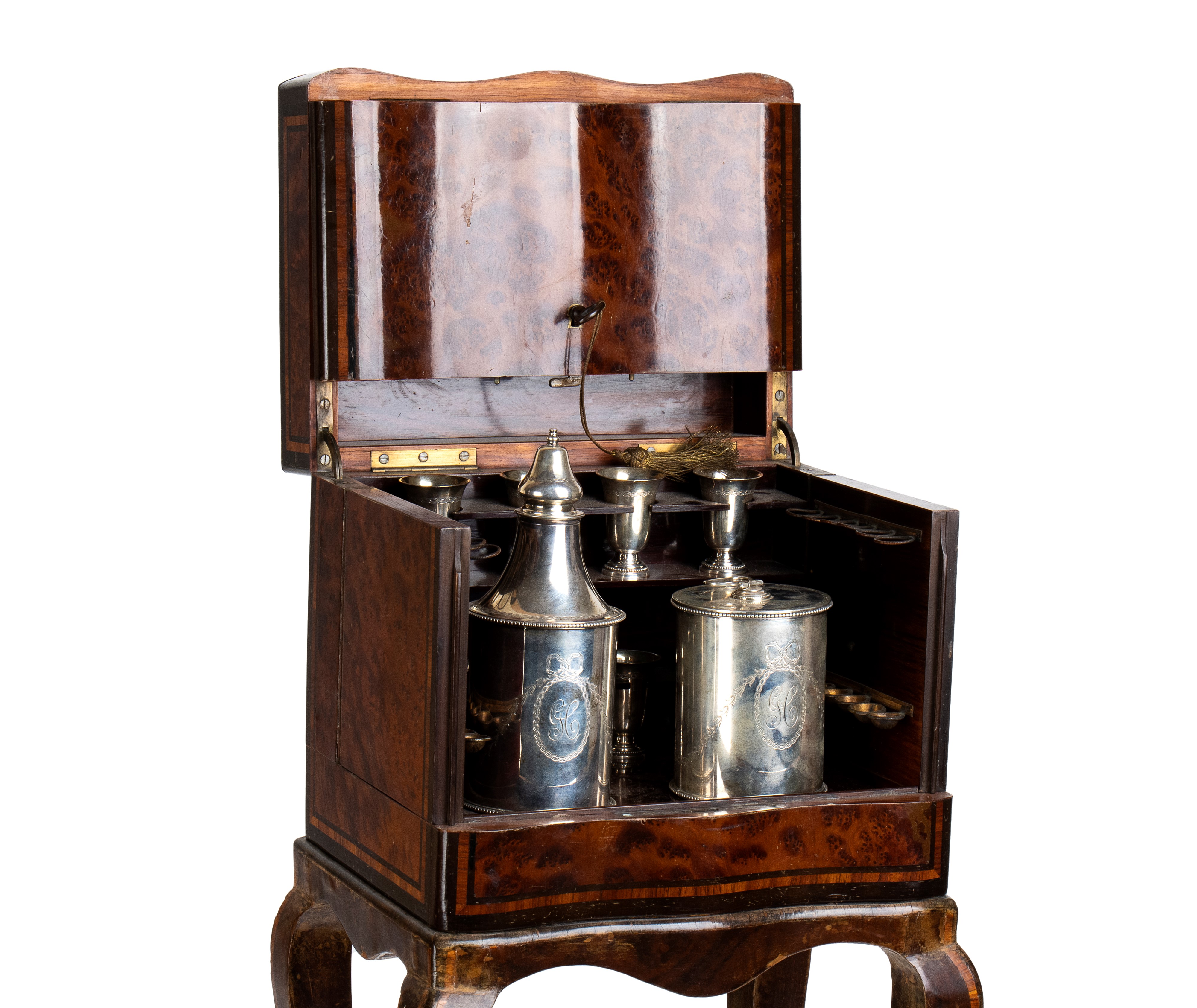 Mobiletto porta tè francese con contenitori in argento