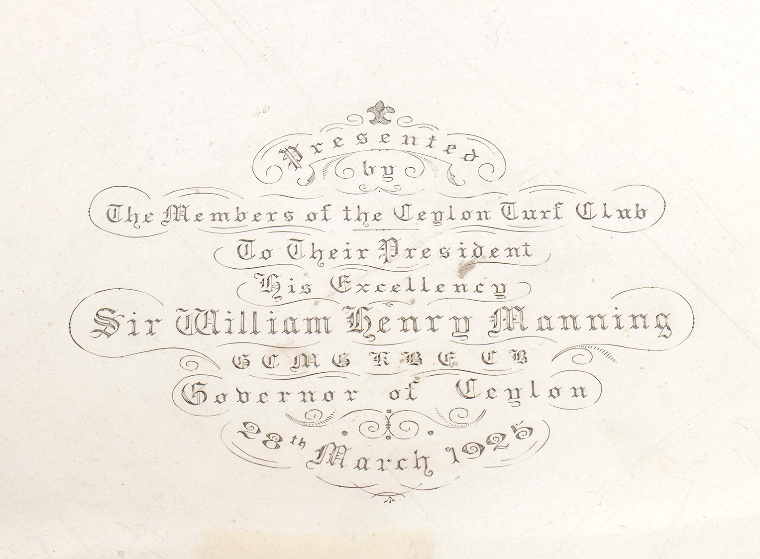 Imponente salver inglese in argento