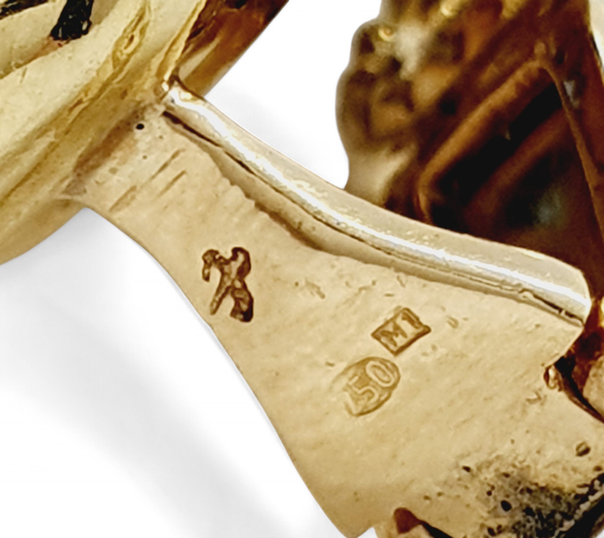 Orecchini in oro con diamanti e zaffiri