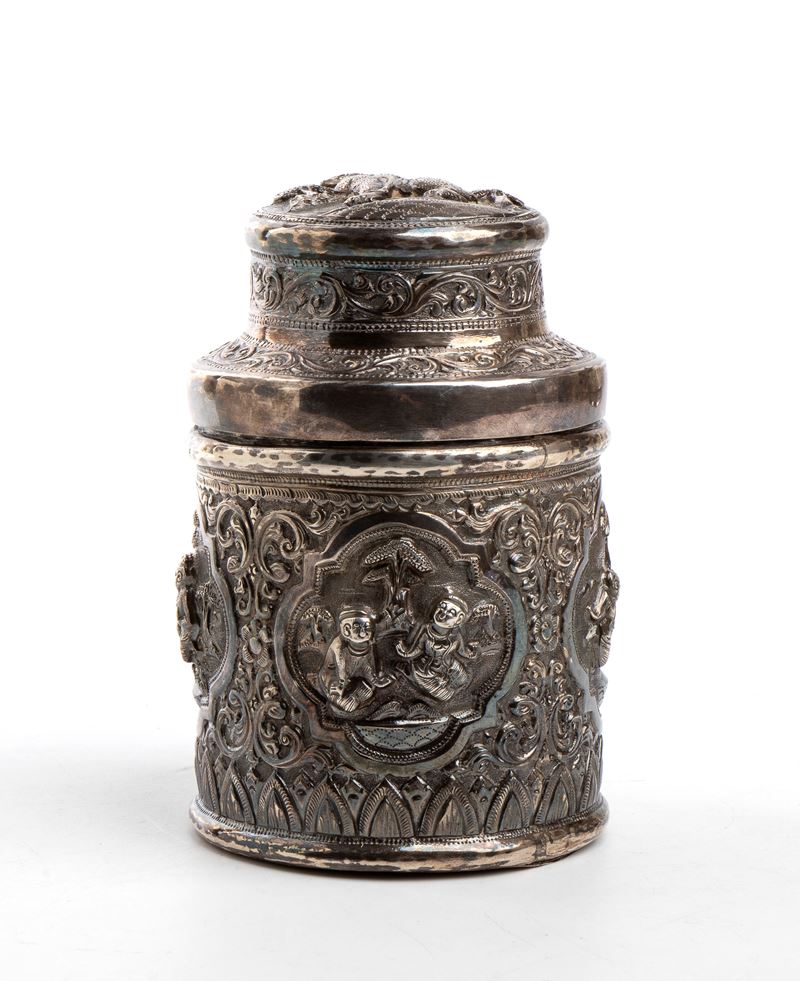 Barattolo birmano in argento, XIX secolo