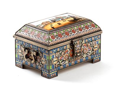 Cofanetto russo in argento dorato e smalti cloisonné