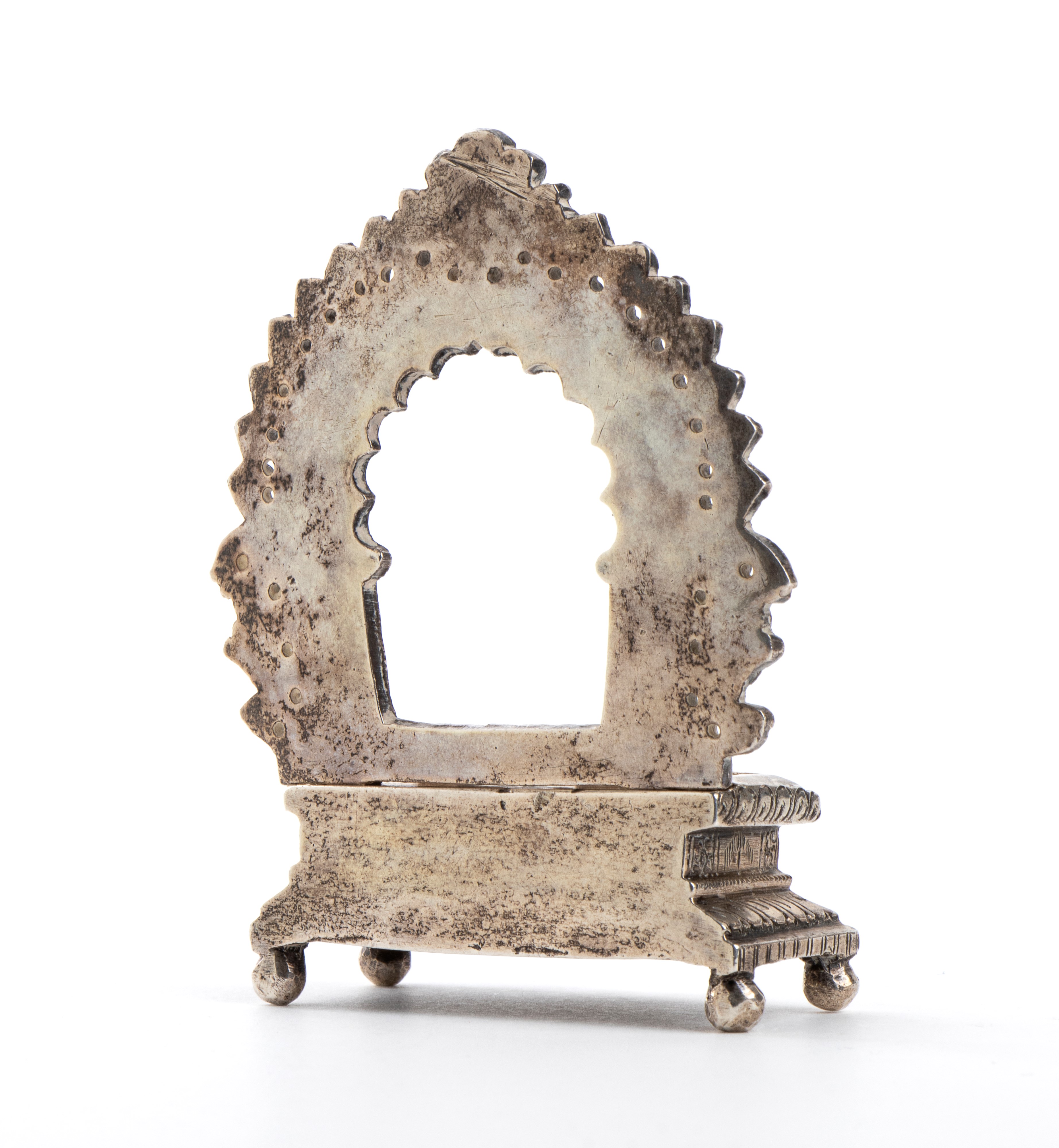 Trono indiano in argento, Piccolo trono indiano (XIX secolo)